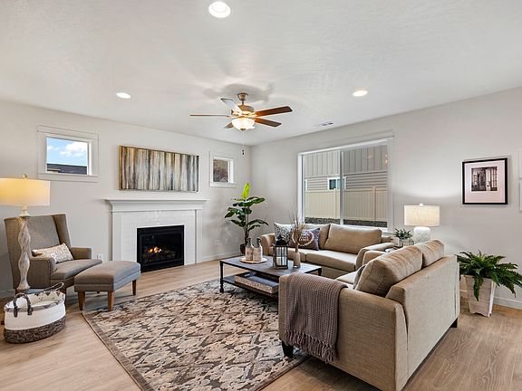 Timberline - Living Room 2