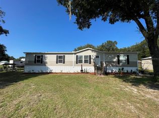 125 Plantation Way, Hawthorne, FL 32640