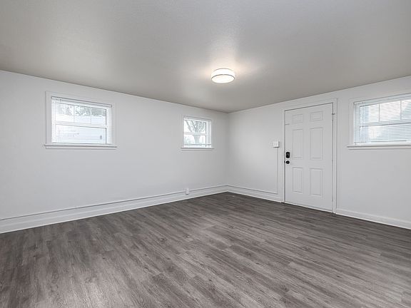 2nd image of 701 W Shoshone St #707-1/2