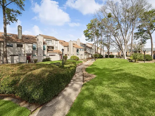 1077 Country Place Dr #1077, Houston, TX 77079