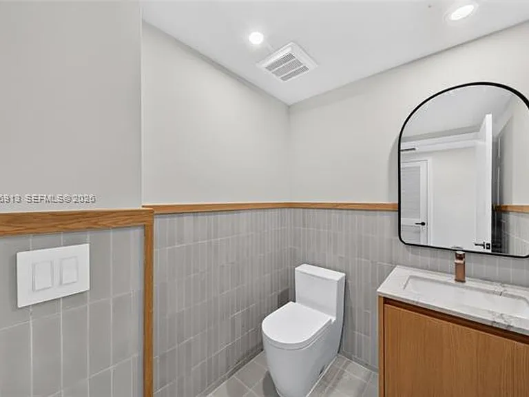 1176 97th St #CU-206 — Photo 12