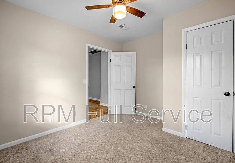 1002 N Maple St #A — Photo 19