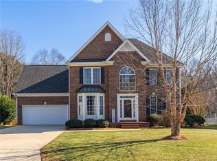 4703 Clifton Park Dr, Jamestown, NC 27282