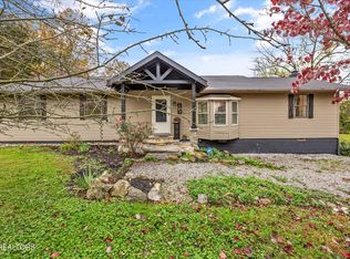 1919 Everhart Ln, Knoxville, TN 37921