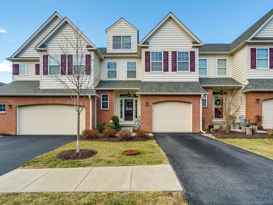 1st image of 257 Deepdale Dr