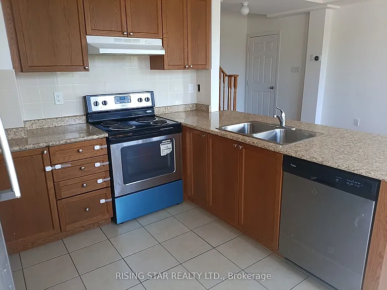 180 Howden Blvd — Photo 11