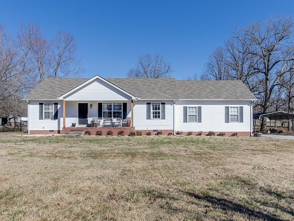 1st image of 895 Parker Dr