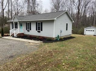 9521 Old Church Rd, New Kent, VA 23124