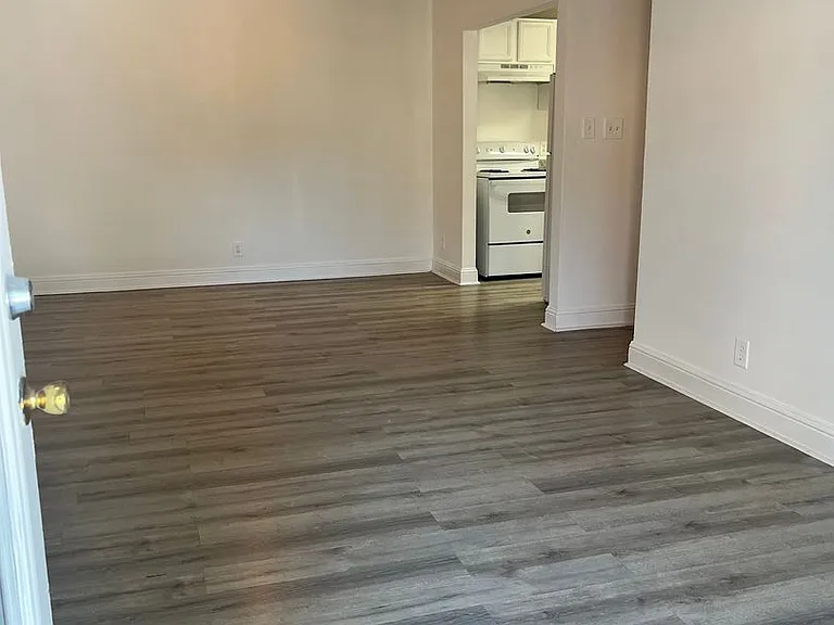 1187 Edna Pl S #1208 — Photo 4