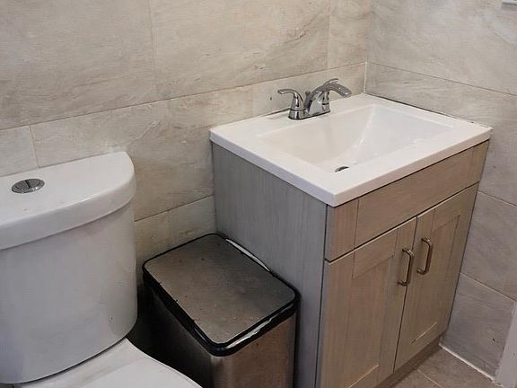 5th image of 49 Spindle Road