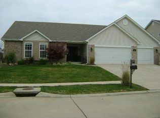 1104 Crystal Creek Pkwy, Wentzville, MO 63385