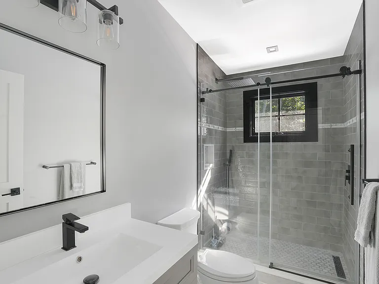 42 Sandra Rd — Photo 17