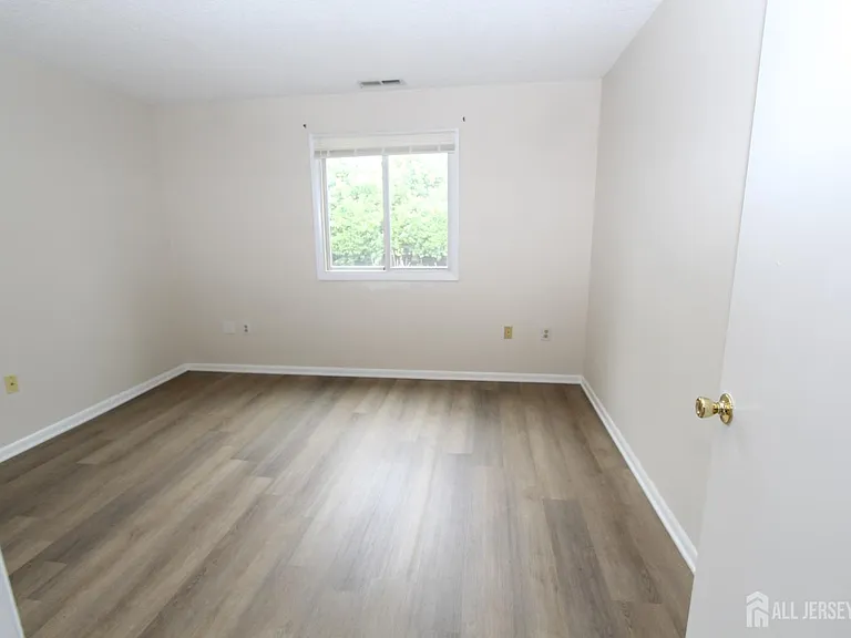 4707 Ravens Crest Dr — Photo 17