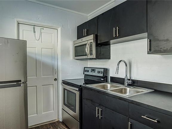 3rd image of 2407 E 12th Ave Unit A