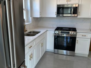 8849 N Wisner St APT 2, Niles, IL