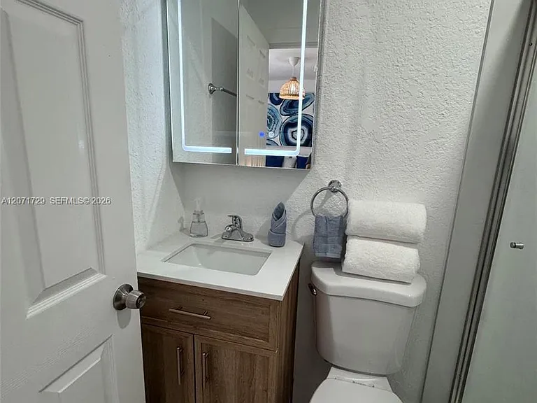 9635 SW 16th St #STUDIO — Photo 4