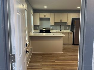 8701 1/2 N Willow Ave, Tampa, FL 33604