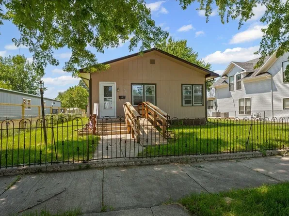 506 3rd Ave, Belle Fourche, SD 57717