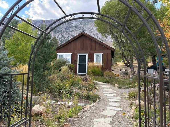 67 N Valley View Dr, Bishop, CA 93514