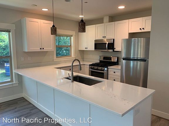 2nd image of 3401 E Cherry St #11359892