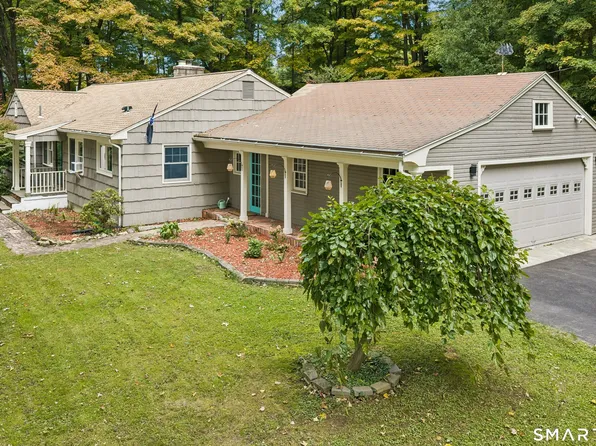 27 Hattertown Road, Newtown, CT 06470