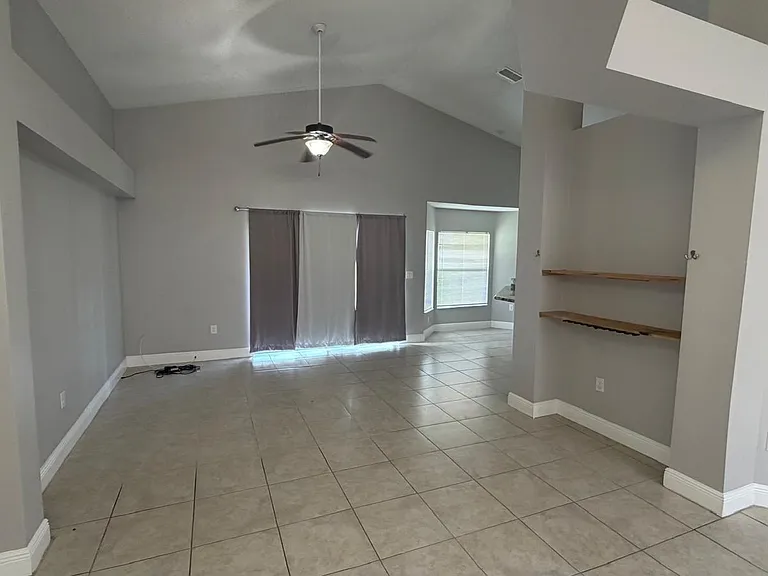 2809 Berkshire Cir — Photo 10
