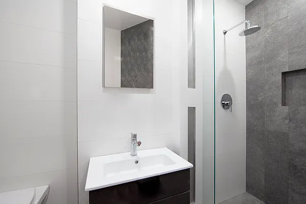 Rented by R New York | media 22