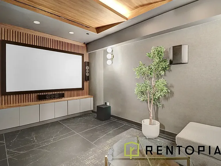 658 Madison St #3G — Photo 22