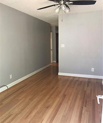 5th image of 624 Tracy Ln