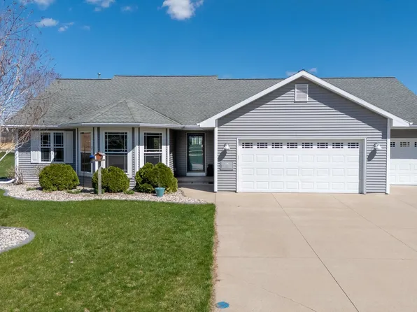 219 N 12th Ave, Winneconne, WI 54986
