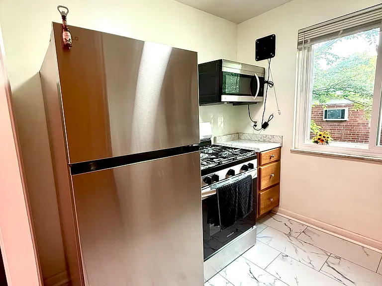 3638 Northdale Pl #4 — Photo 2