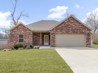 8 Lockhart Pl, Bella Vista, AR 72715