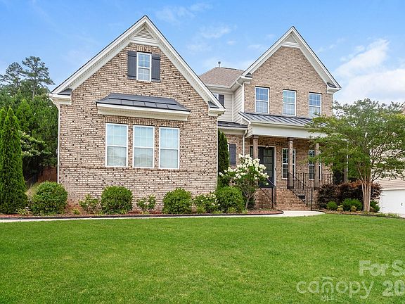 2nd image of 205 N Centurion Ln