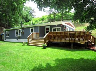 85 Sissys Cove Rd, Marshall, NC 28753