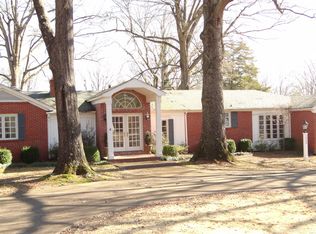 1906 Maple Rd, Corinth, MS 38834