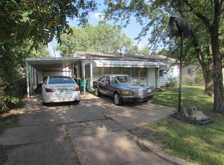 1914 S Custer Ave, Wichita, KS 67213