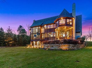 4680 Palmer Pointe Rd, Excelsior, MN 55331