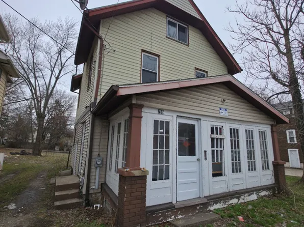 796 Brown St, Akron, OH 44311