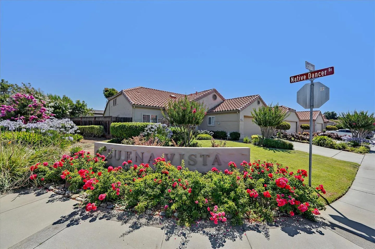 14688 Excaliber Ct photo 1