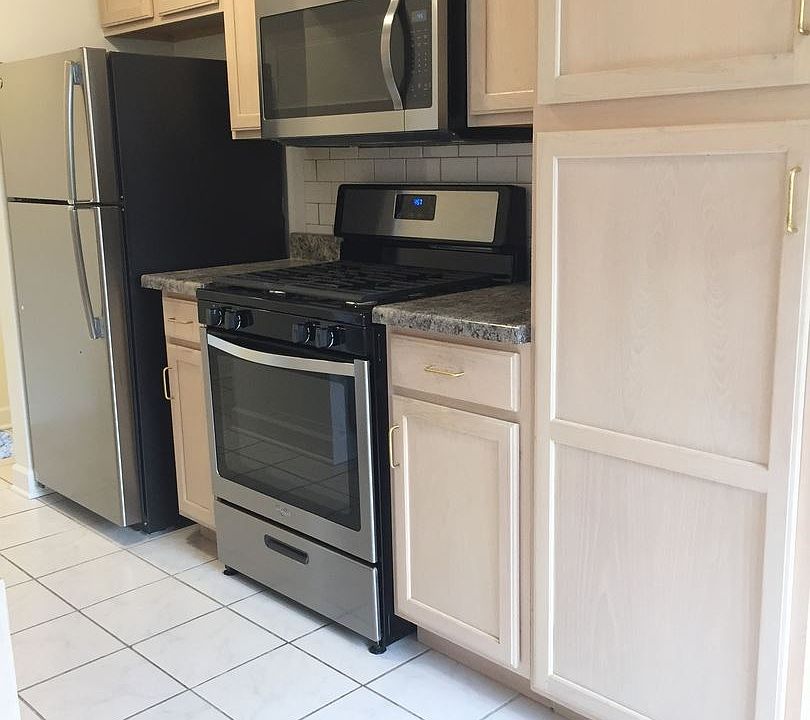 1st image of 5423 N Winthrop Ave APT 513