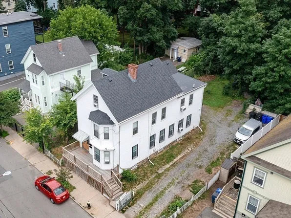 133-135 Whitfield St, Dorchester Center, MA 02124