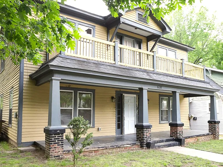 630 Joyner St #4 — Photo 1