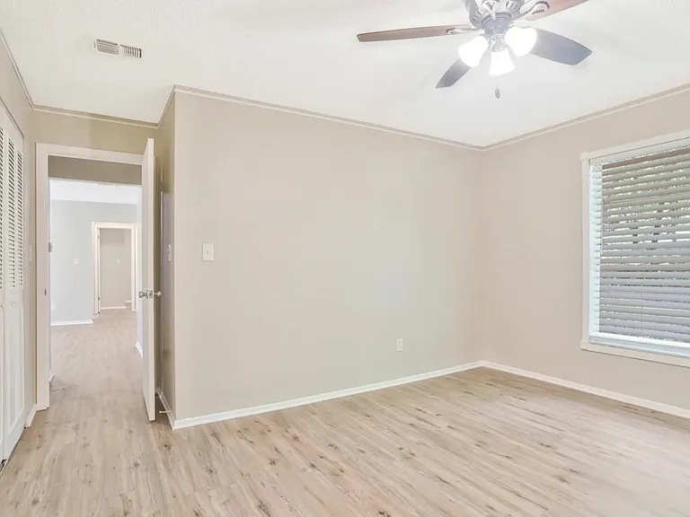 2312 Dunbury Ct — Photo 6