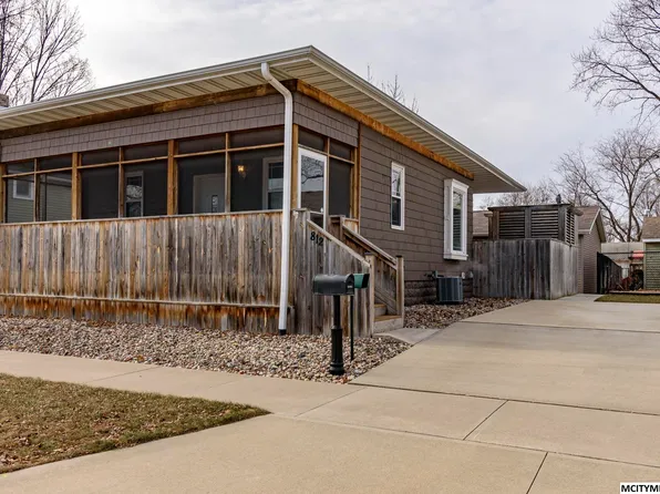812 S Massachusetts Ave, Mason City, IA 50401