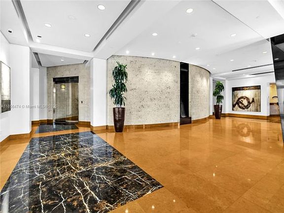 2nd image of 801 Brickell Key Blvd #3712