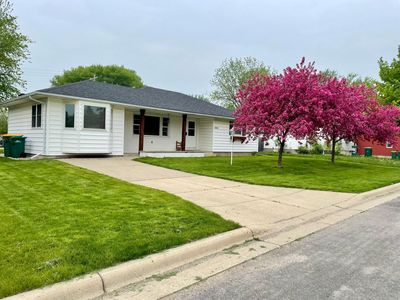 602 4th St NE, Montgomery, MN, 56069