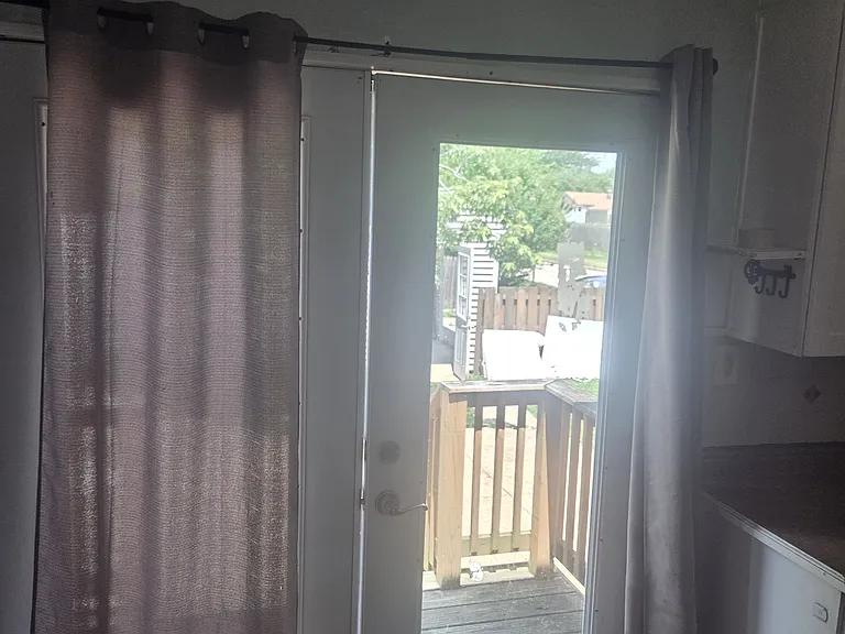 11412 Woodview Blvd — Photo 15