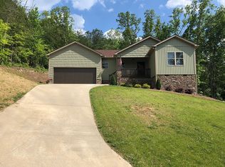 176 Wind Rdg, Tunnel Hill, GA 30755