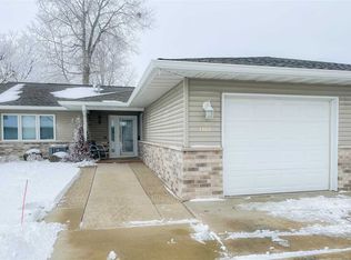 4404 Nostalgia Ln, Waterloo, IA 50701