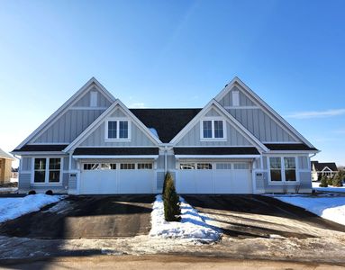 44 Spring Farm Rd, North Oaks, MN, 55127